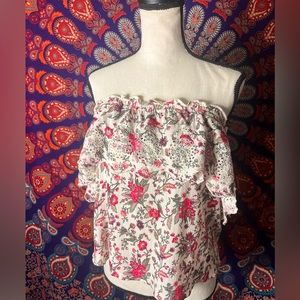 American Eagle off the shoulders top